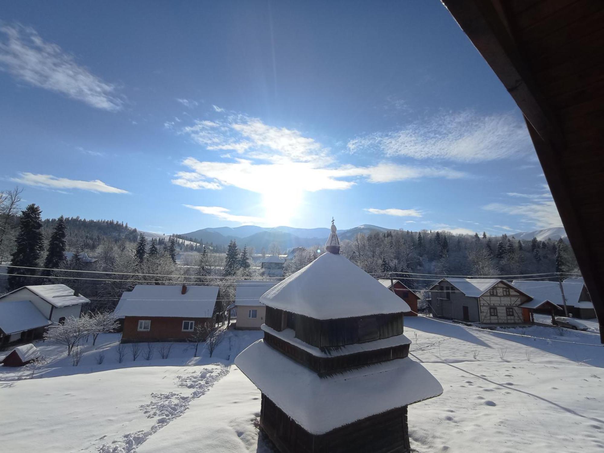 Sadyba Sunny House Pilipets Екстериор снимка