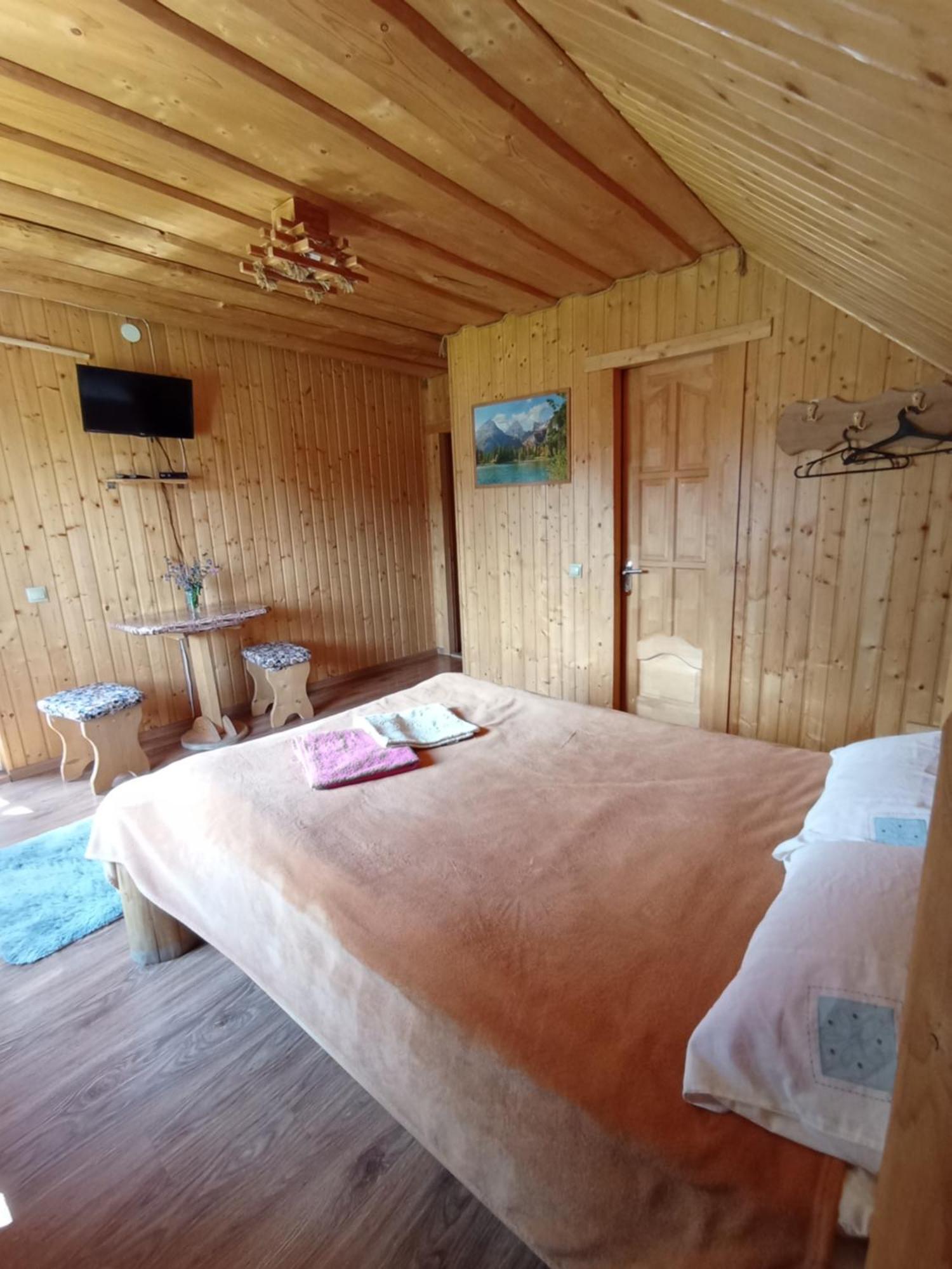 Sadyba Sunny House Pilipets Екстериор снимка